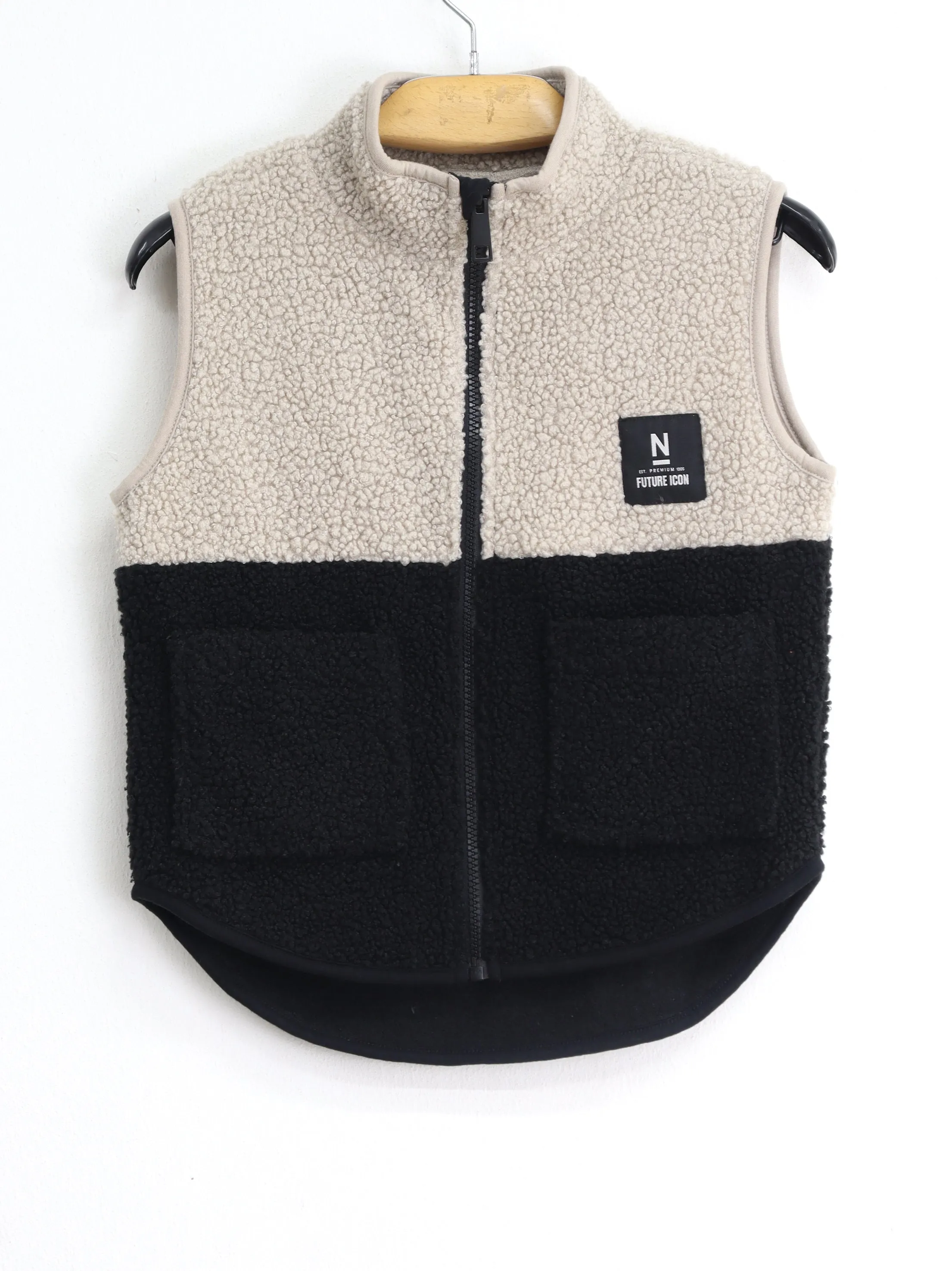 Kids Boy's Colorblocked Sherpa Vest,Black/Beige