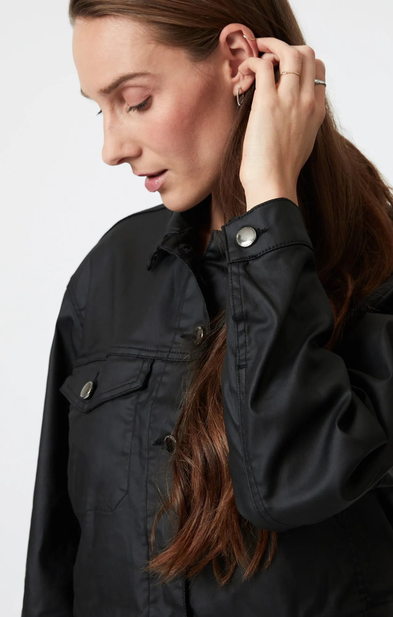 MAREN CROP JACKET IN BLACK COATED