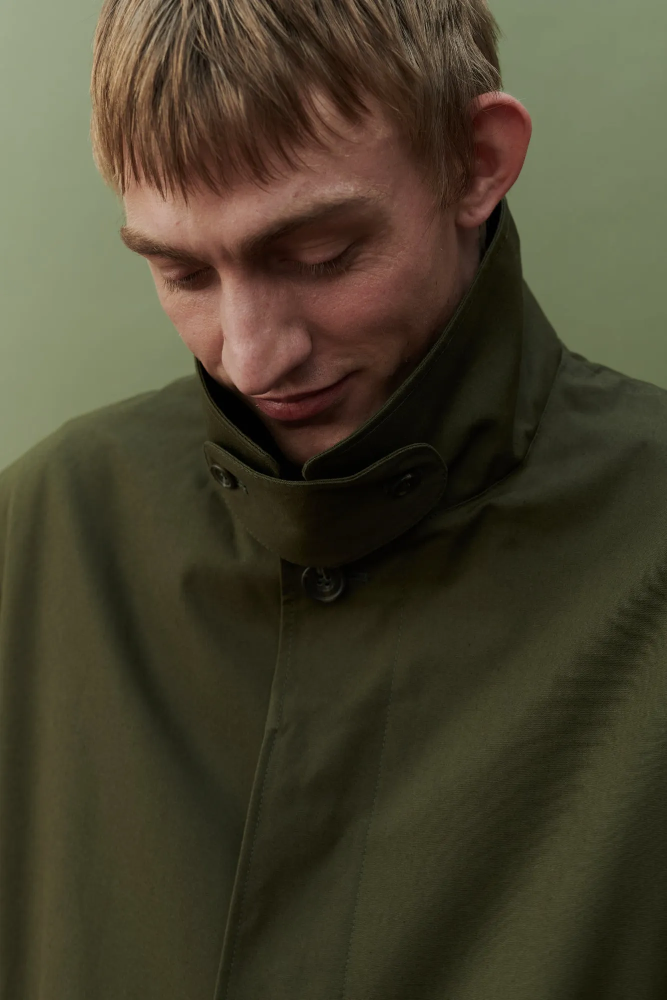 Men's Raincoat - Olive