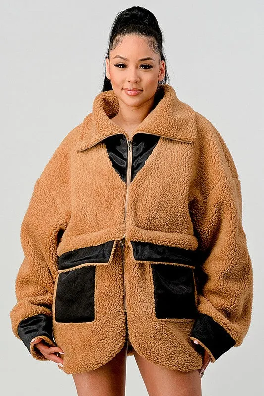 TEEK - OVERSIZED SHERPA WITH CONTRAST JACKET