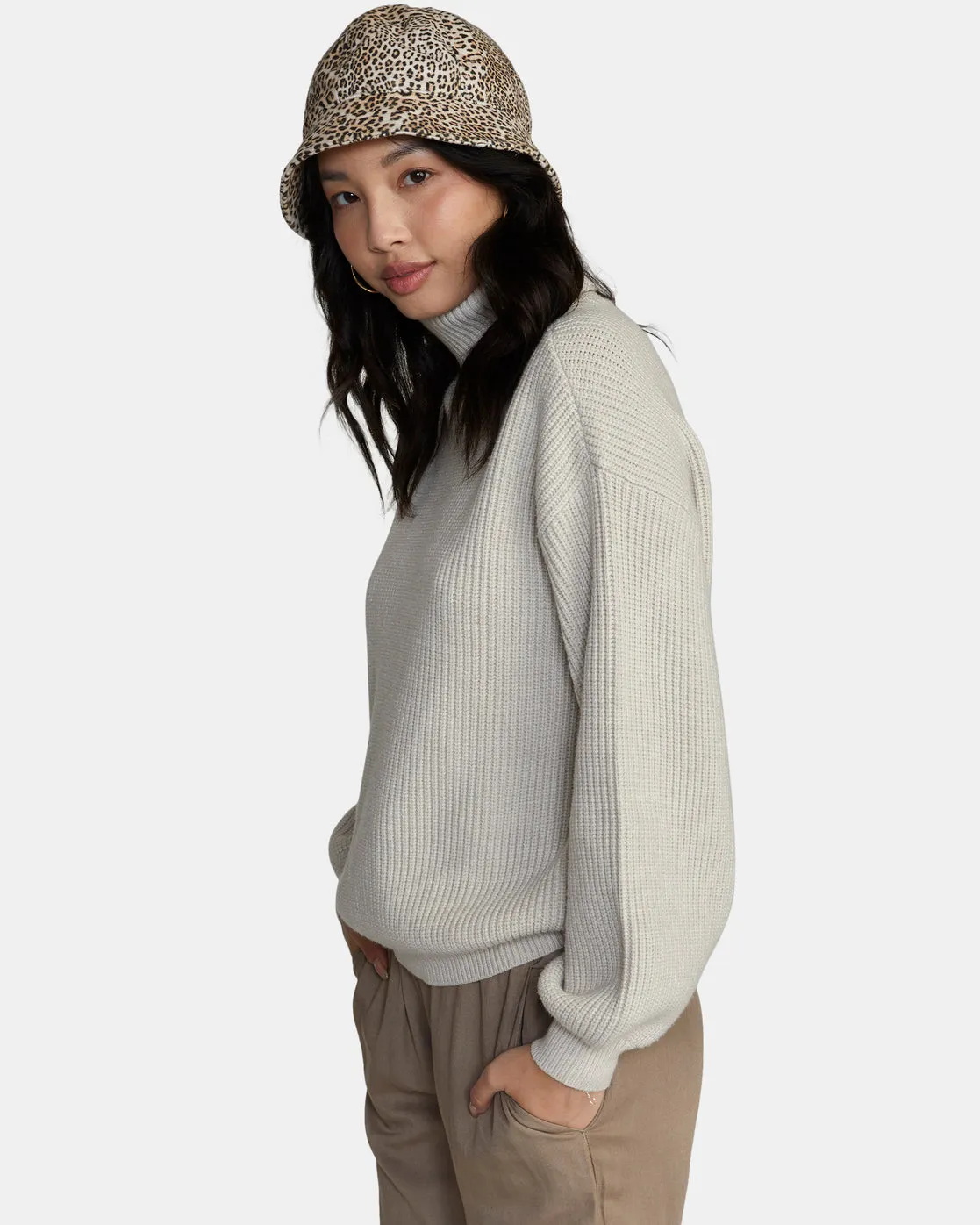 Vineyard Turtleneck Sweater - Oatmeal Heather